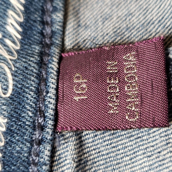 Gloria Vanderbilt Amanda Capri Jeans - Picture 10 of 11